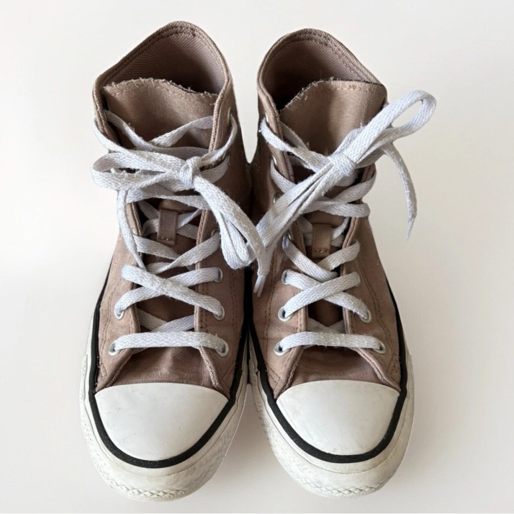 Converse Dusty Rose Faux Suede Embroidered Floral High Hi-Top - Picture 4 of 7